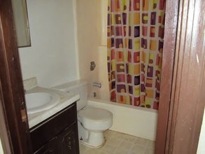 904 W Macon St in Decatur, IL - Building Photo - Building Photo