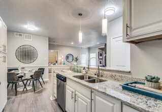 4809 N O'Connor Rd in Irving, TX - Building Photo - Building Photo