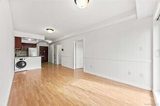 71-33 162nd St in Queens, NY - Building Photo - Building Photo