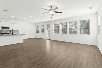 10405 Tree Duck Dr in Austin, TX - Building Photo - Building Photo