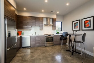 668 N El Camino Real in San Mateo, CA - Building Photo - Building Photo