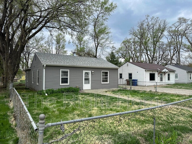 2810 S Crawford St in Bellevue, NE - Building Photo - Building Photo