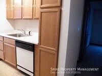 981 Emmons St photo'