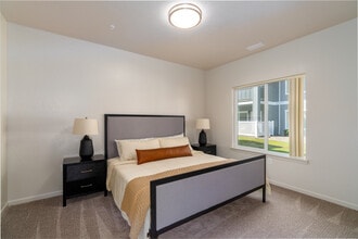 Heritage Villas in Coeur d'Alene, ID - Building Photo - Interior Photo
