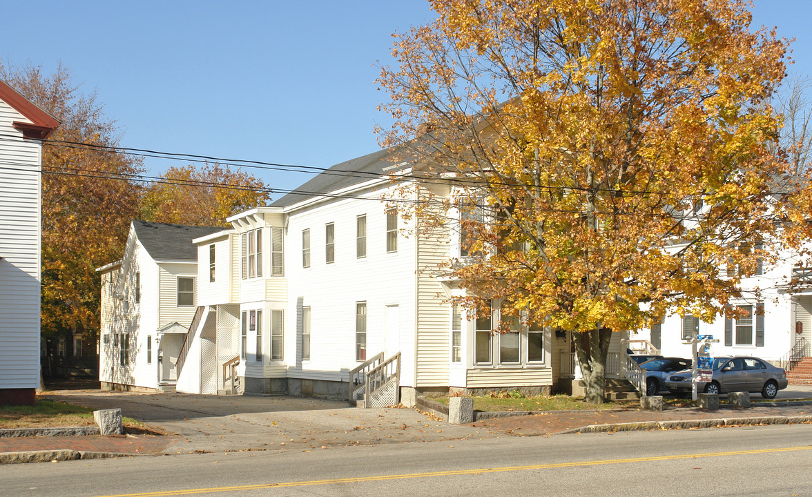 334 S Main St in Saco, ME - Foto de edificio