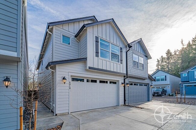 property at 4919 NE 2nd Ct