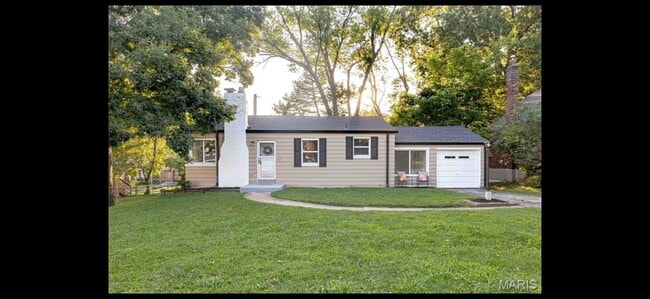 property at 3709 Eminence Blvd