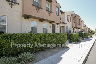 40358 Calle Real in Murrieta, CA - Building Photo - Building Photo
