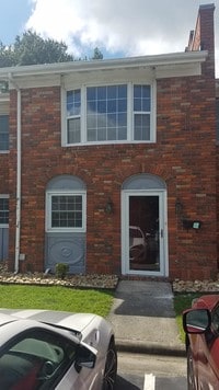 3000 Golden Rd, Unit 4