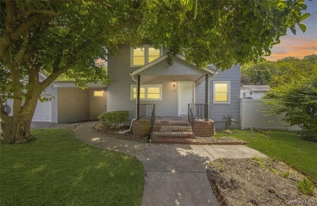 property at 119 E Village Rd