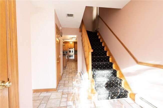 44 Sterling Ave in Harrison, NY - Building Photo - Building Photo