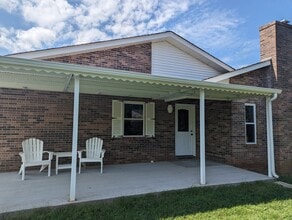 1309 Carowinds Cir in Maryville, TN - Building Photo - Building Photo