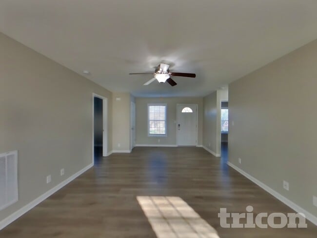 504 Aurelia Lynn Dr in Clarksville, TN - Building Photo - Building Photo