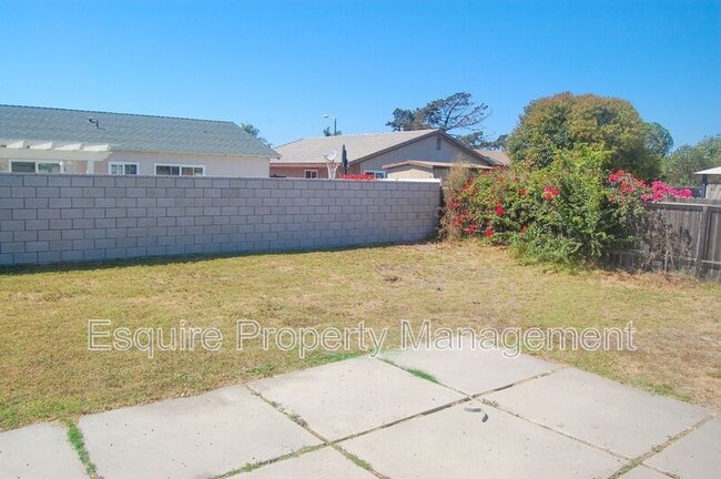 1201 Gallatin Pl in Oxnard, CA - Building Photo - Building Photo