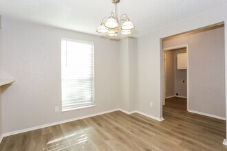 3900 Dogwood Ct in Fort Worth, TX - Building Photo - Building Photo