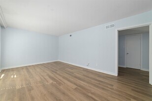 3300 Yorktown St in Houston, TX - Building Photo