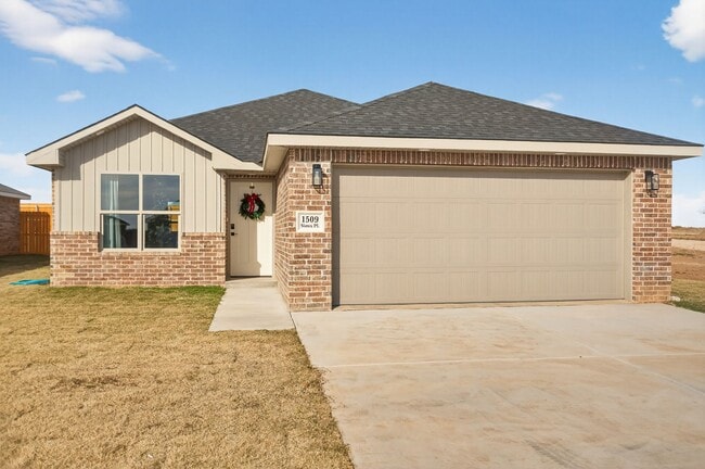 property at 1509 Sioux Pl