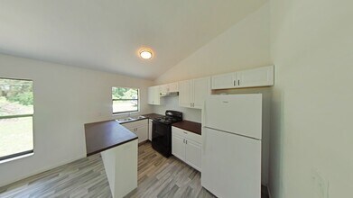 5871 NW 14th St-Unit -5871 in Ocala, FL - Foto de edificio - Building Photo