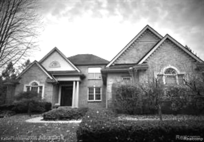 property at 47611 Manorwood Dr