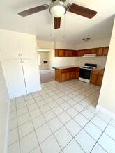 1318 W Winn Dr, Unit D in Upland, CA - Foto de edificio - Building Photo