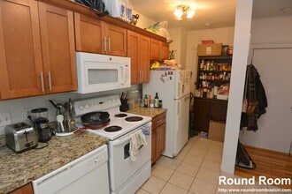24 Ransom Rd, Unit 6 in Boston, MA - Foto de edificio - Building Photo