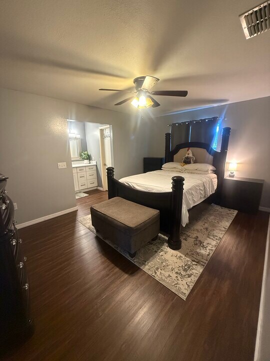 513 Sunny Cir in Winter Haven, FL - Building Photo