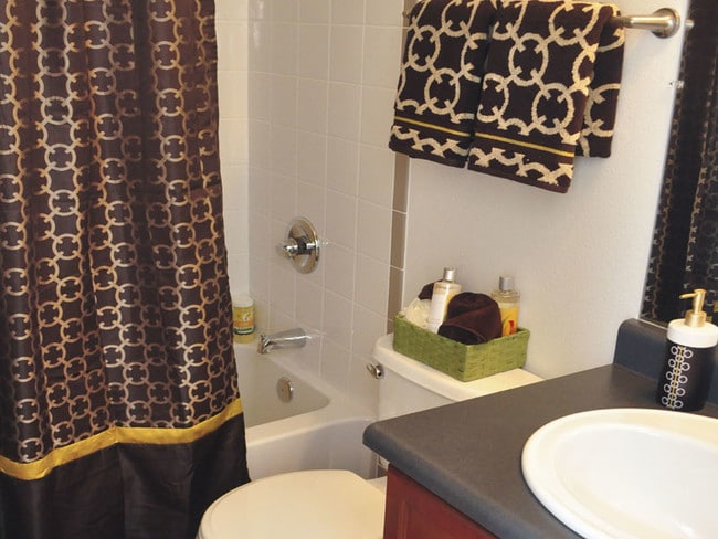 COLLEGE PARK in Gillette, WY - Building Photo - Building Photo