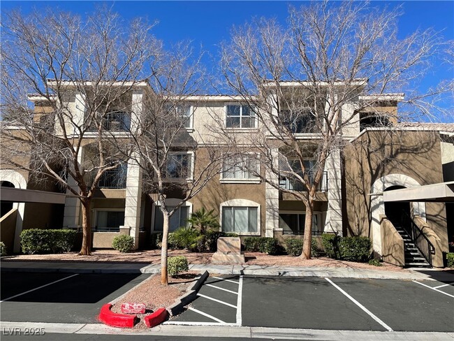 property at 2900 Sunridge Heights Pkwy