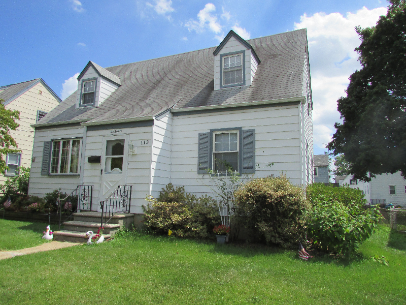 113 Chalmers Ave-Unit -2nd Floor in Bellmawr, NJ - Building Photo