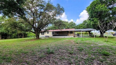 1218 Seminole Ave SW in La Belle, FL - Building Photo - Building Photo