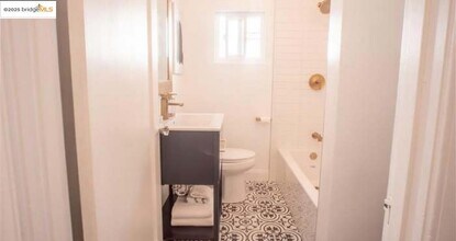 3373 Arkansas St in Oakland, CA - Building Photo - Building Photo