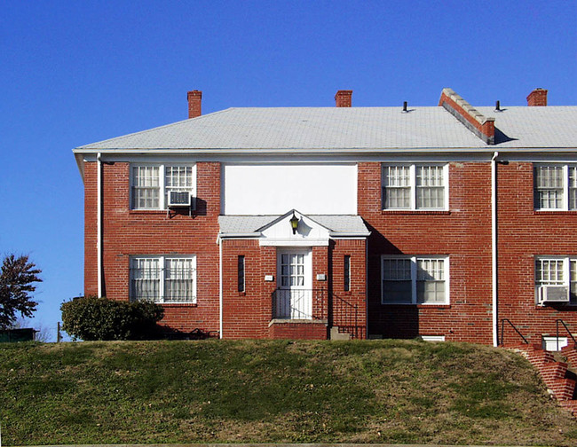 The Gabriel and Olivia Apartments in Kansas City, MO - Building Photo - Building Photo