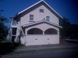 1901 S California St Apartments