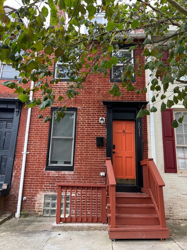 property at 1011 Hollins St