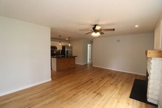 210 W Vine St in Junction City, KS - Building Photo - Building Photo