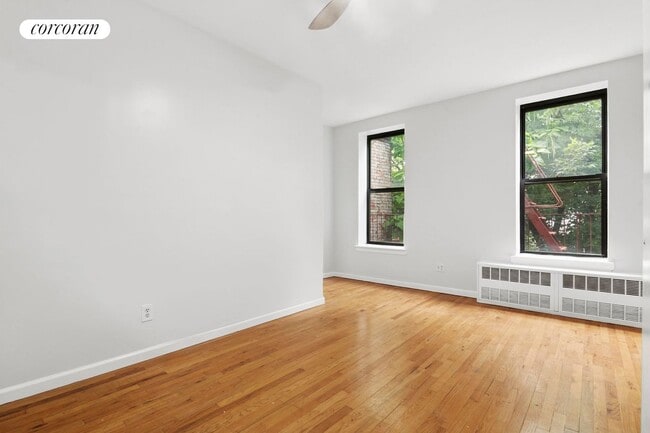 964 Greene Ave in Brooklyn, NY - Building Photo - Building Photo