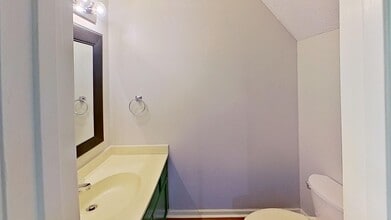 303 Andrea Ln in Hanahan, SC - Building Photo - Building Photo