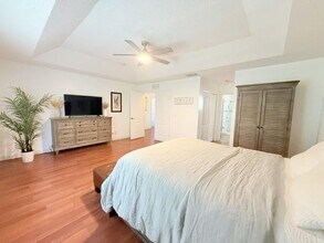 5935 Asturian Trl in Wellington, FL - Foto de edificio - Building Photo