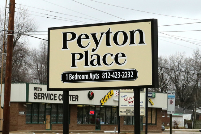 Peyton Place Apartments in Evansville, IN - Building Photo - Building Photo