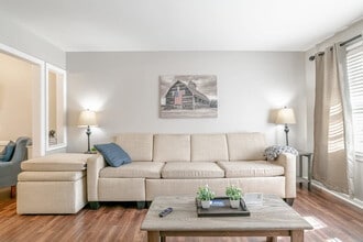850 Forestwood Dr in Mobile, AL - Building Photo - Building Photo