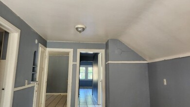 3383 N 28th St-Unit -3383A (Upper) in Milwaukee, WI - Building Photo - Building Photo