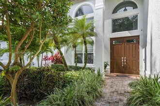 11750 Bayfield Dr in Boca Raton, FL - Foto de edificio - Building Photo