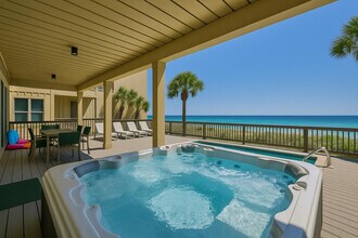10515 Front Beach Rd in Panama City Beach, FL - Building Photo - Building Photo