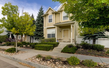2284 St Paul Dr in Colorado Springs, CO - Foto de edificio - Building Photo