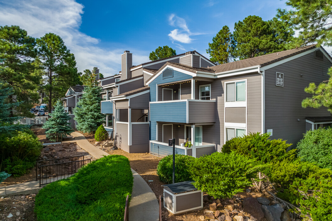 Woodcrest in Flagstaff, AZ - Building Photo