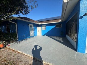 291 16th St NE in Naples, FL - Building Photo - Building Photo