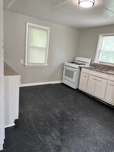 104 Bernard St, Unit Dn in Rochester, NY - Building Photo - Building Photo