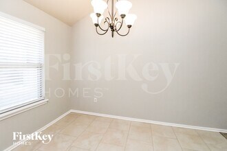 9100 SW 46th St in Oklahoma City, OK - Foto de edificio - Building Photo