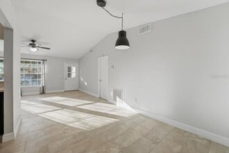 1037 Chambord Ct in Orlando, FL - Building Photo - Building Photo