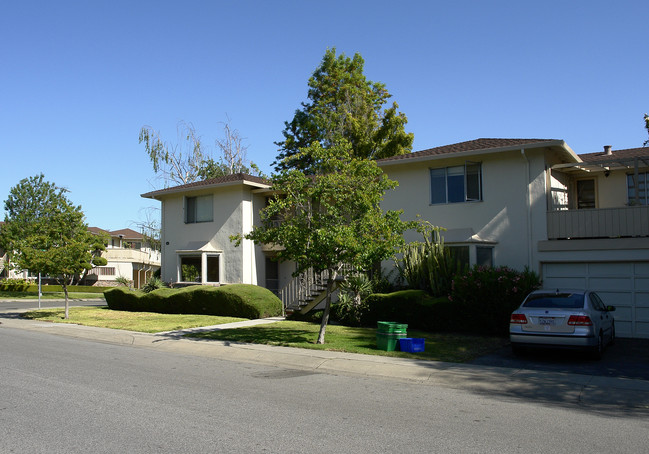 320 Waverley St in Menlo Park, CA - Building Photo - Building Photo